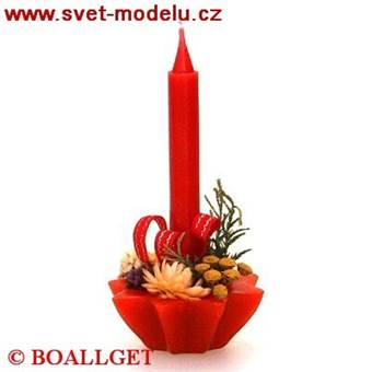 Svíčka červená vánoční zbobená