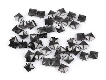 Cvočky na oblečení z nerezové oceli 12x12 mm pyramida - černé