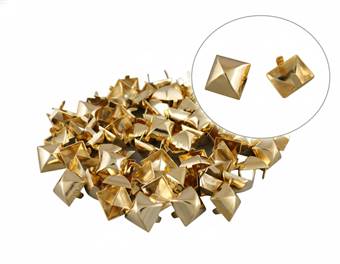 Kovový cvok pyramidy 07 Velká Zlatá